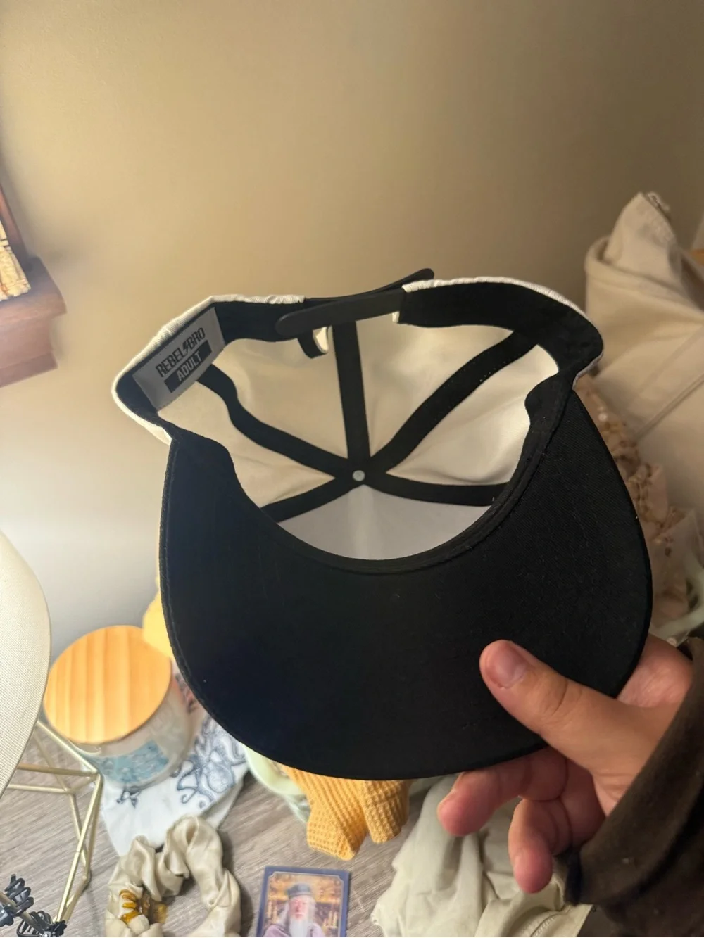 BOY MOM Two-Tone women’s Baseball Cap - White & Black